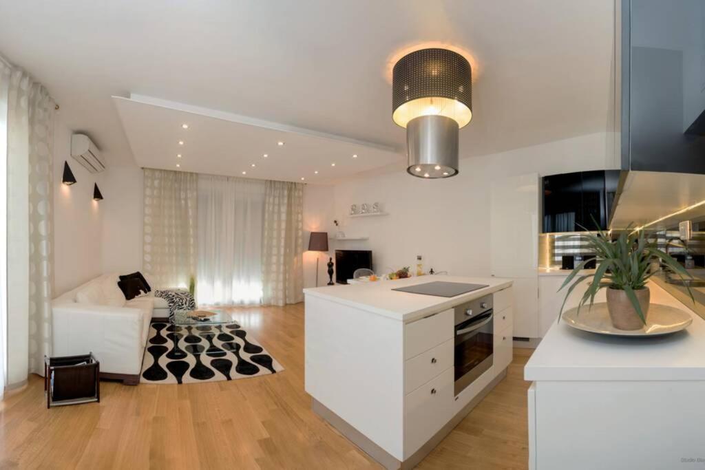 Ensidia Luxury Suite Split Dış mekan fotoğraf